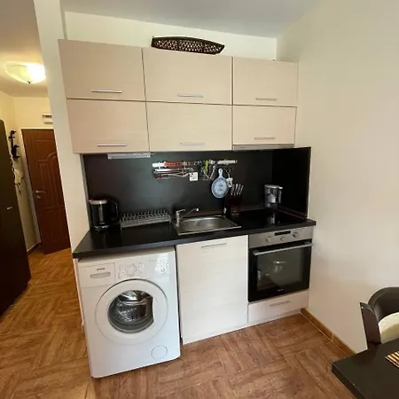 Royal Bay, C Apartment *